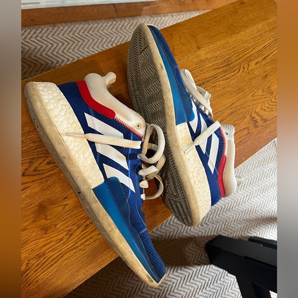 Adidas Blue and White Sneakers with Red Accents - Picture 4 of 6